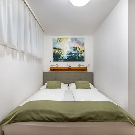 公寓 Seeblick Alpe Maritima & See-top 12 By Interhome 安嫩海姆