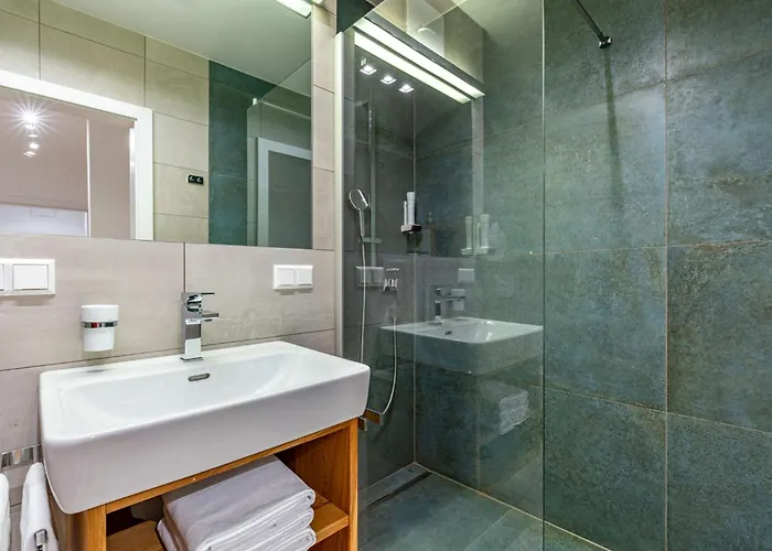 דירה Seeblick Alpe Maritima & See-top 12 By Interhome אננהיים